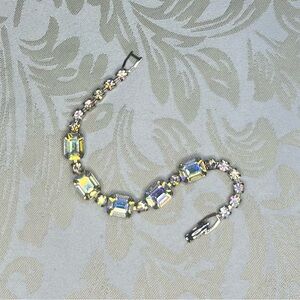•vintage• Weiss rhinestone tennis bracelet